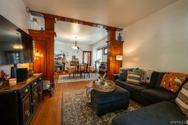 60 Burch Avenue, West Seneca, NY 14210