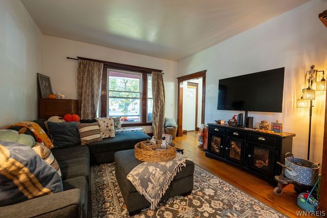 60 Burch Avenue, West Seneca, NY 14210