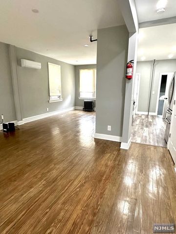 19 Sherman Place, Clifton, NJ 07011