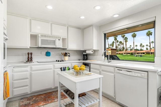 39 Maximo Way, Palm Desert, CA 92260