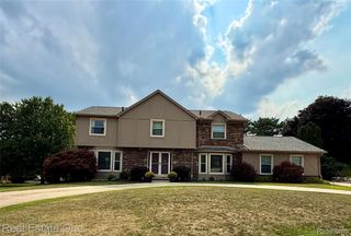 1904 Chelsea Court, Rochester Hills, MI 48306