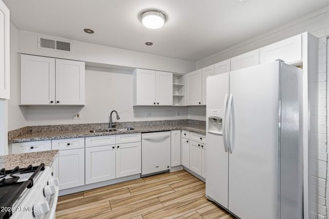 11042 W Canterbury Drive, Sun City, AZ 85351