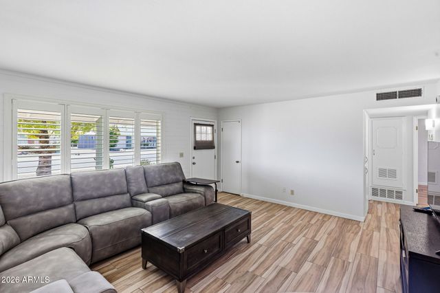 11042 W Canterbury Drive, Sun City, AZ 85351