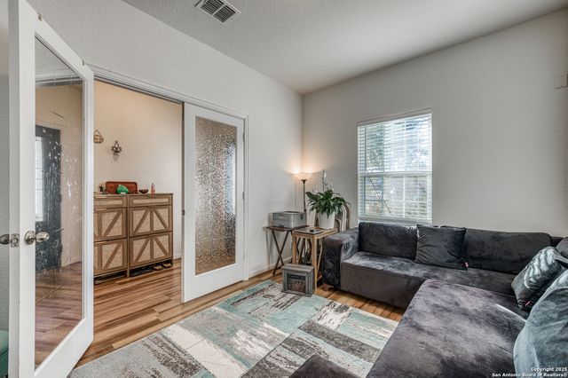 7402 Anchors Peak, San Antonio, TX 78244