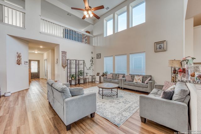 7402 Anchors Peak, San Antonio, TX 78244