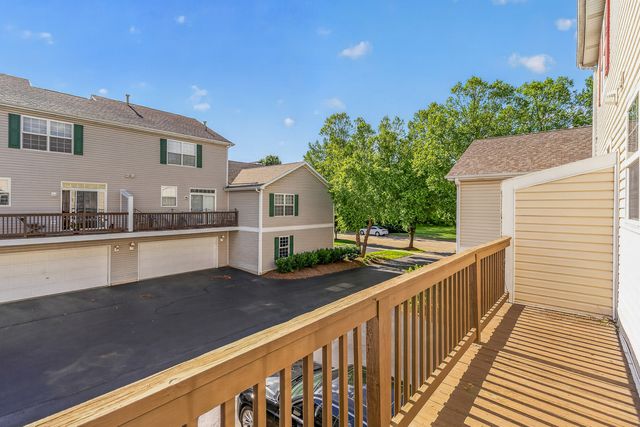 2325 Graystone Drive, Joliet, IL 60431