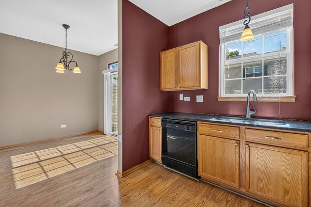 2325 Graystone Drive, Joliet, IL 60431
