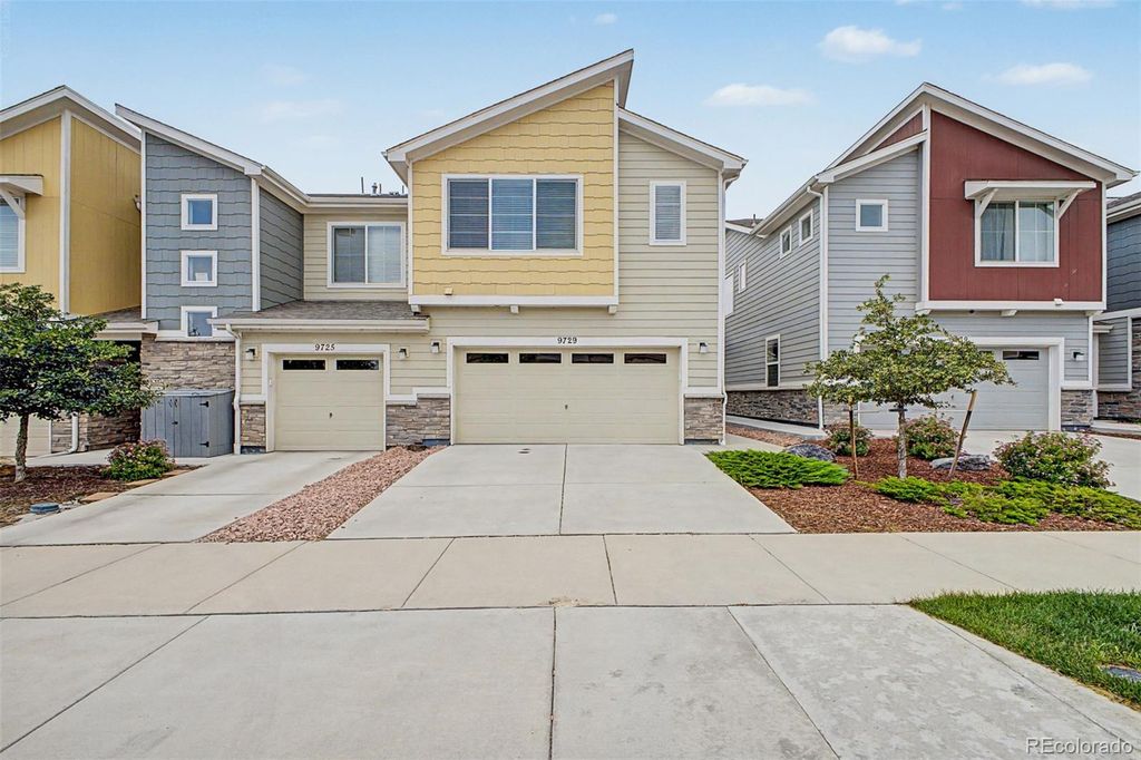 9729 Albion Lane, Denver, CO 80229