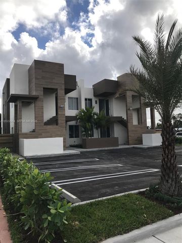 810 E 32nd St 810, Hialeah, FL 33013