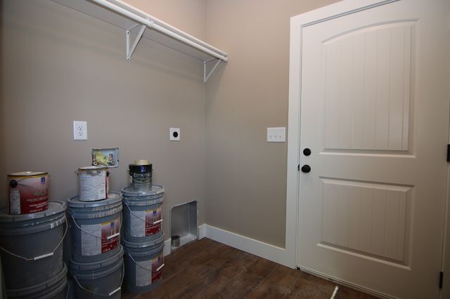 101 N Statesville Ave, Watertown, TN 37184