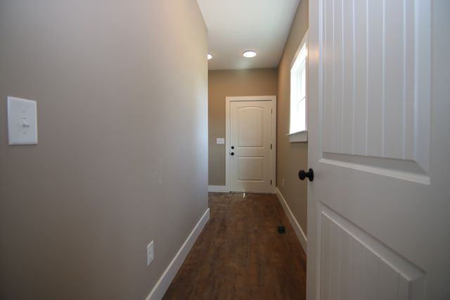 101 N Statesville Ave, Watertown, TN 37184