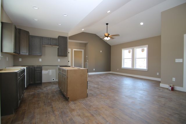 101 N Statesville Ave, Watertown, TN 37184