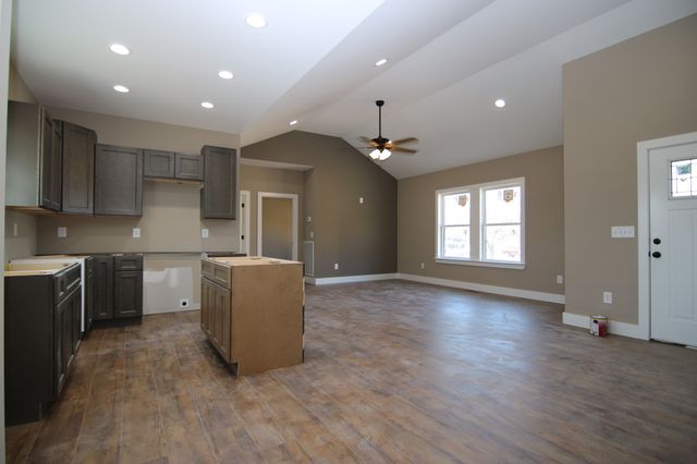 101 N Statesville Ave, Watertown, TN 37184