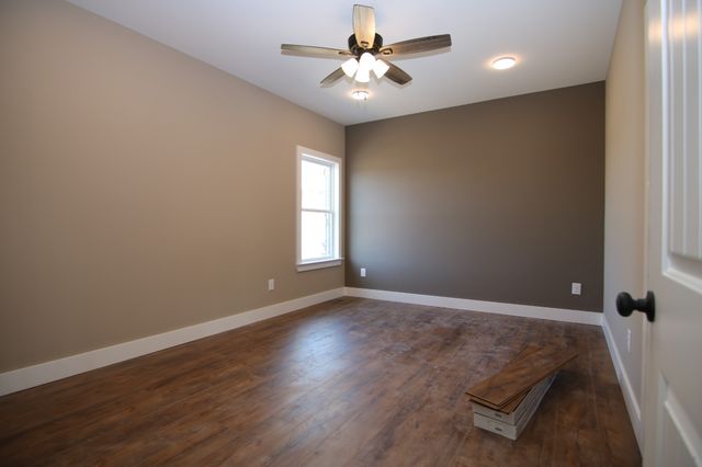 101 N Statesville Ave, Watertown, TN 37184