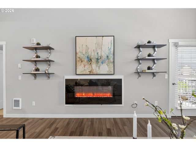 16441 Nw CHADWICK Way 303, Portland, OR 97229