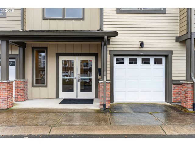 16441 Nw CHADWICK Way 303, Portland, OR 97229