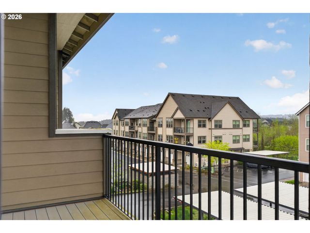 16441 Nw CHADWICK Way 303, Portland, OR 97229