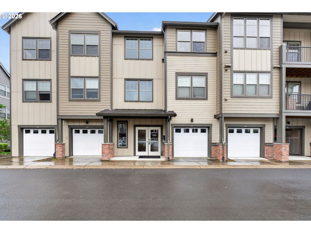 16441 Nw CHADWICK Way 303, Portland, OR 97229