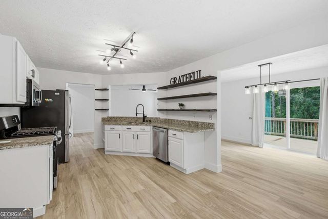 522 Carrington Court, Canton, GA 30115