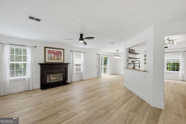 522 Carrington Court, Canton, GA 30115