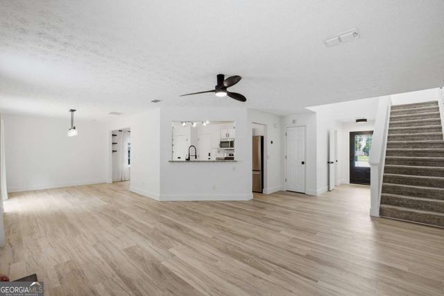 522 Carrington Court, Canton, GA 30115