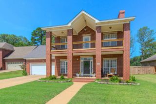 2203 Defoe Circle, Bryant, AR 72022