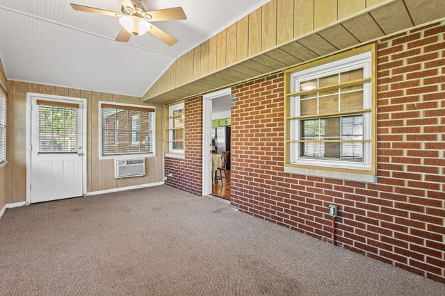 228 Weblos Trail, Valparaiso, IN 46385