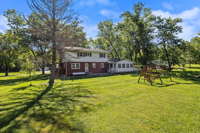 228 Weblos Trail, Valparaiso, IN 46385