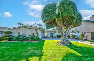 2041 Knoxville Avenue, Long Beach, CA 90815