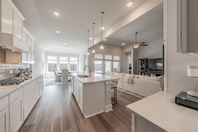 918 Hawthorn Lane, Mansfield, TX 76063