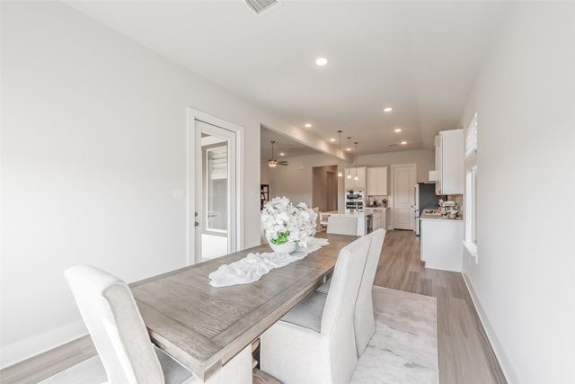 918 Hawthorn Lane, Mansfield, TX 76063