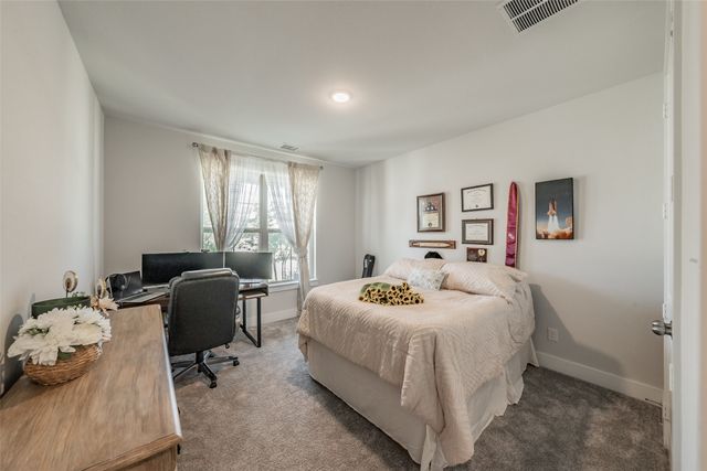 918 Hawthorn Lane, Mansfield, TX 76063