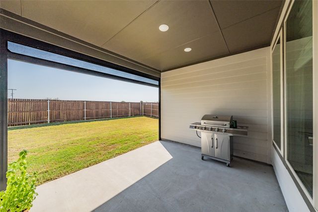 918 Hawthorn Lane, Mansfield, TX 76063