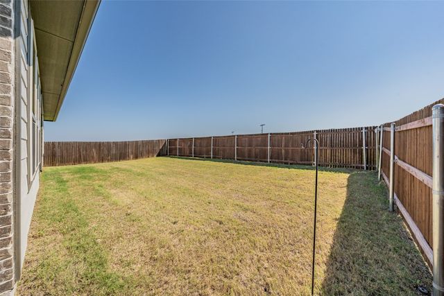918 Hawthorn Lane, Mansfield, TX 76063