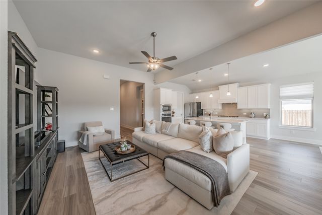 918 Hawthorn Lane, Mansfield, TX 76063