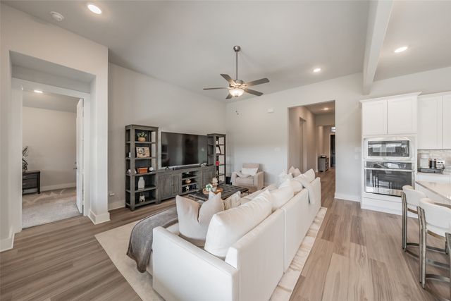 918 Hawthorn Lane, Mansfield, TX 76063