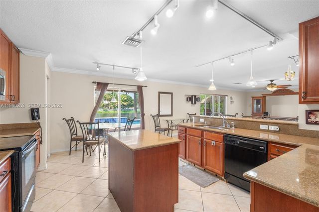 4628 SW 129th Ave, Miramar, FL 33027