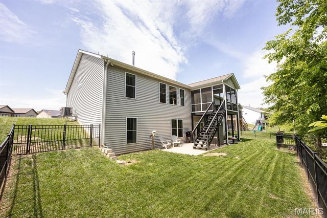 1522 Sagaponak Lane, Troy, IL 62294