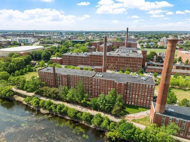 52 Lawrence Drive 515, Lowell, MA 01854