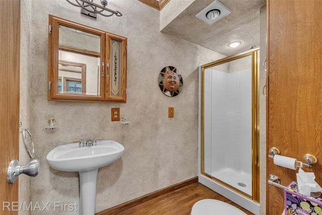 39083 Eastridge Drive, Clinton Charter Township, MI 48038