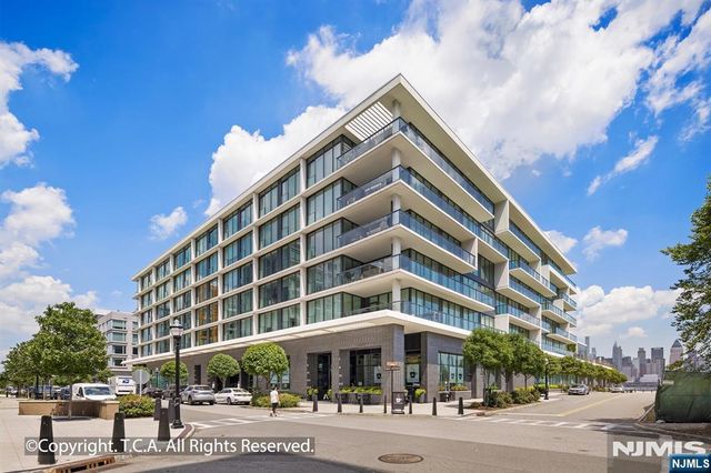 1200 Ave At Port Imperial 513, Weehawken, NJ 07086