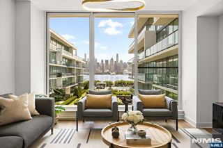 1200 Ave At Port Imperial 513, Weehawken, NJ 07086