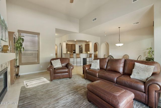 1228 E LUPINE Avenue, Phoenix, AZ 85020