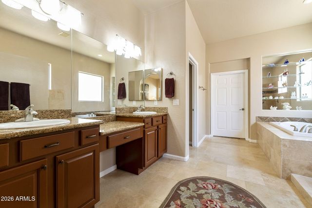 1228 E LUPINE Avenue, Phoenix, AZ 85020