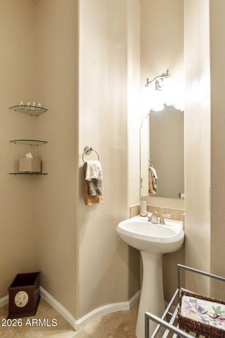 1228 E LUPINE Avenue, Phoenix, AZ 85020