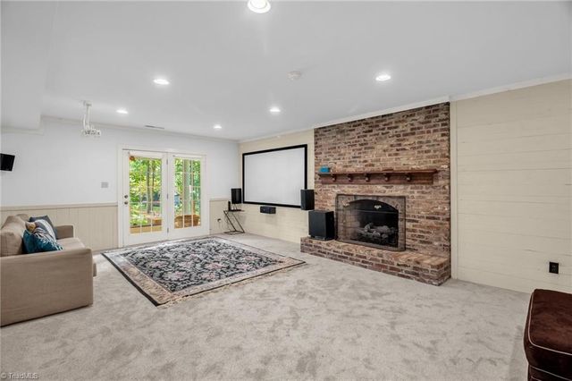 957 Bryansplace Road, Winston-salem, NC 27104