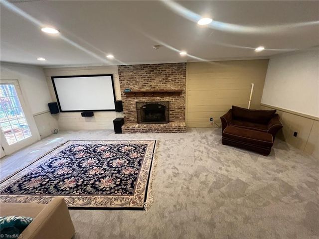 957 Bryansplace Road, Winston-salem, NC 27104