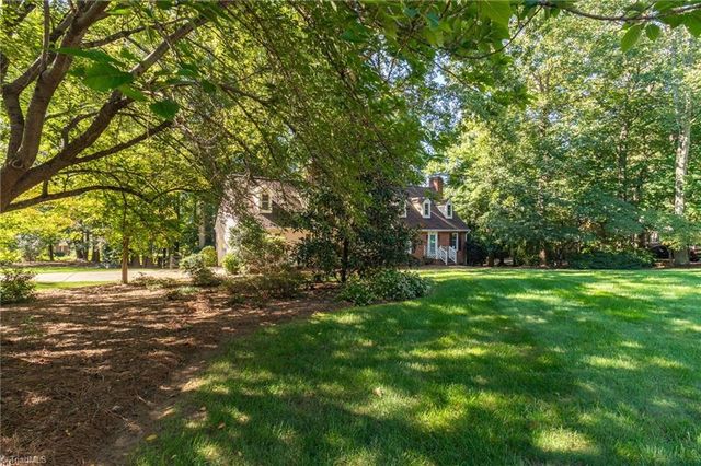 957 Bryansplace Road, Winston-salem, NC 27104