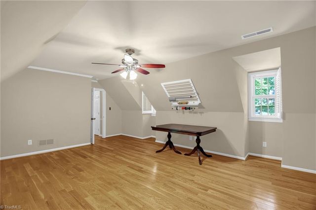 957 Bryansplace Road, Winston-salem, NC 27104