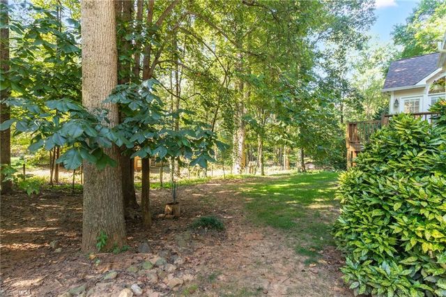 957 Bryansplace Road, Winston-salem, NC 27104